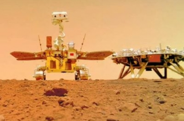 Китайский марсоход обнаружил доказательства активности жидкой воды на Марсе